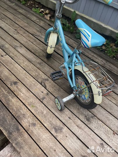 Детский трехколесный велосипед