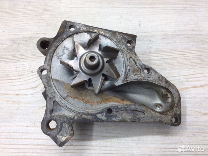 Насос водяной (помпа) Toyota Rav 4 1994-2000