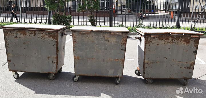 Металлический контейнер для мусора 0,8 м.куб