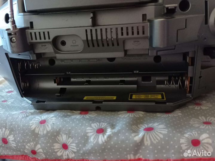 Магнитофон LG кассетный и для CD дисков