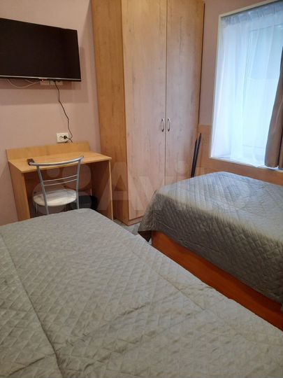 Комната 11 м² в 3-к., 1/2 эт.