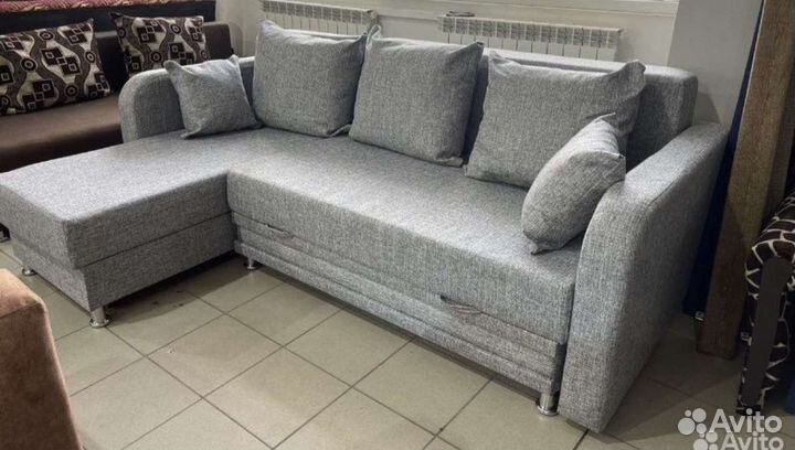 Диван угловой