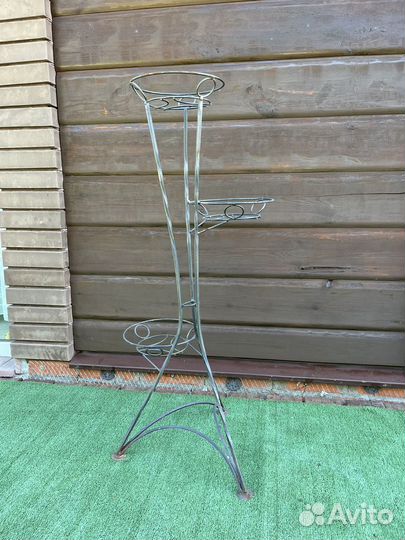 Подставка под цветы