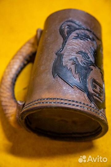 Кружка кожаная питьевая с тиснением 