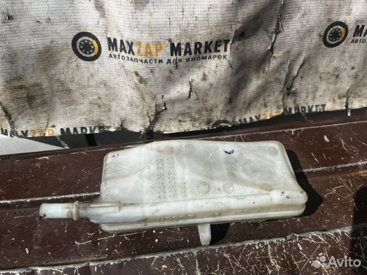 Бачок для тормозной жидкости Peugeot 308 1.6 2009