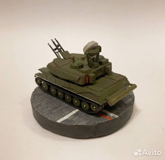 Модель зсу-23-4 «Шилка» 1/100