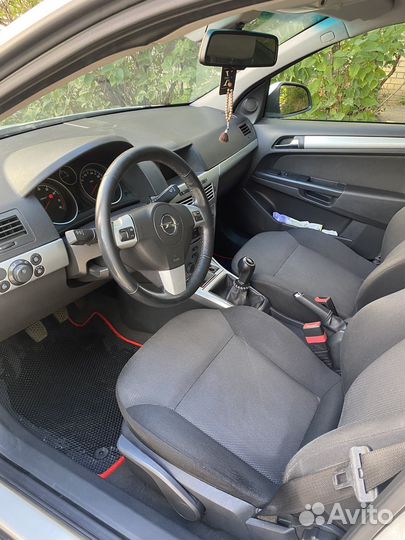 Opel Astra 1.6 МТ, 2013, 88 350 км