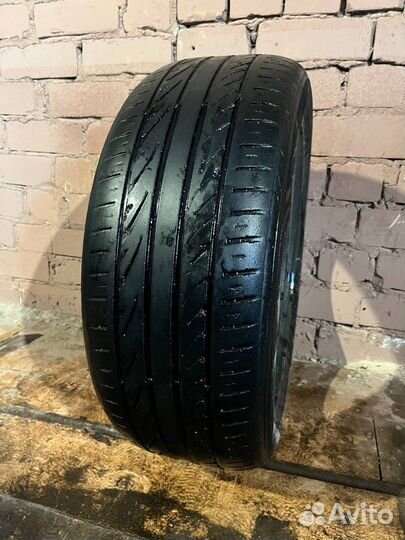 Hankook Ventus ME01 K114 235/55 R17