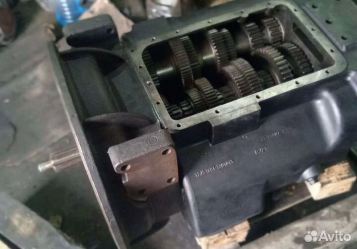 Не синхронизированная кпп 12JS200A шакман/хово