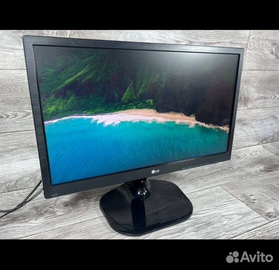 Монитор LG 20M47D и HP 22