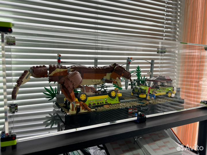 Lego 76956 парк юрского периода