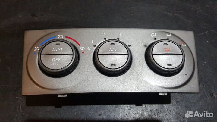 Блок управления климат-контролем Subaru Forester