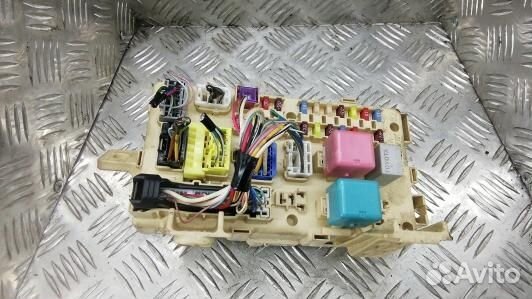 Блок предохранителей toyota corolla verso 2 (SBN03