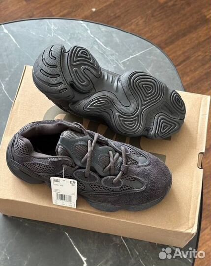 Кроссовки Adidas Yeezy Boost 500 Black новые