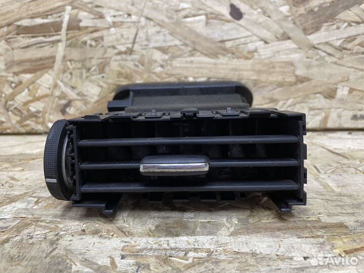 Воздуховод правый Toyota Land Cruiser 200