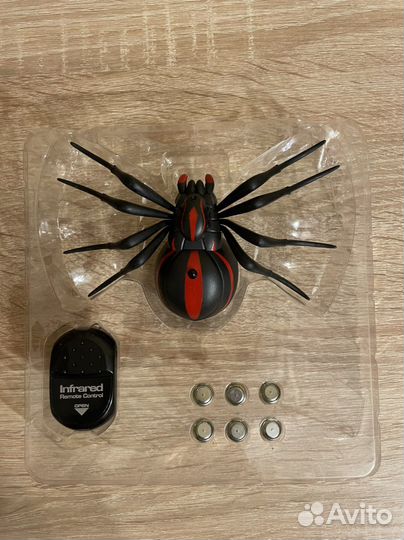 Паук на пульте управления, новый