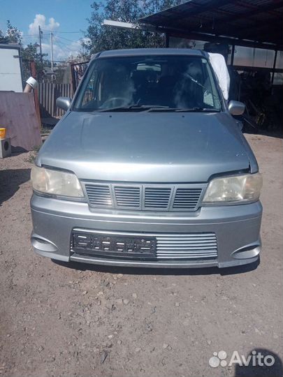 Nissan cube z10 разбор