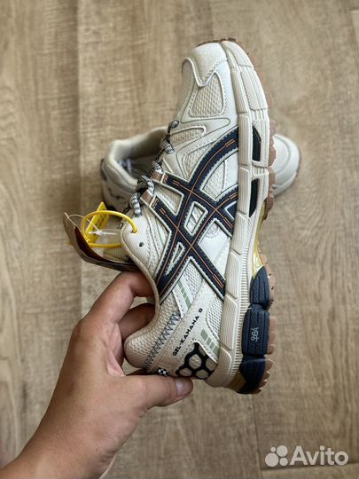 Кроссовки Asics