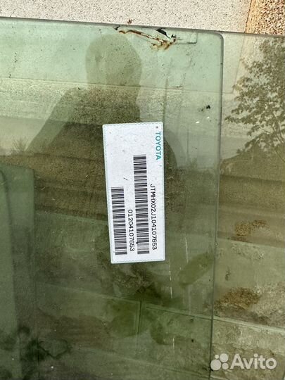Стекла задние дверей Тойота Ленд крузер 200