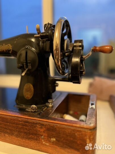 Швейная машинка