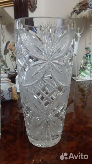 Хрустальная ваза