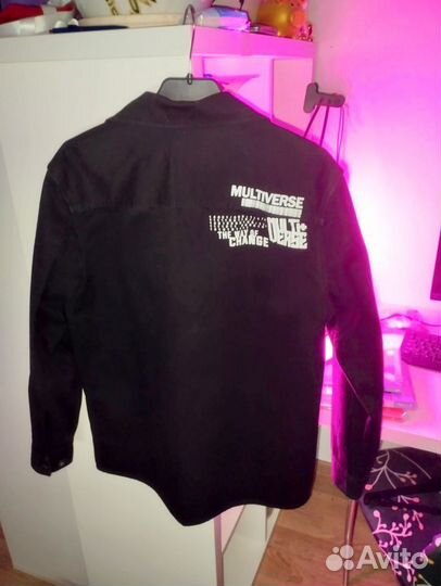 Джинсовая куртка