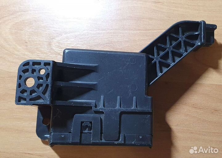 Блок электронный Toyota Corolla 180 2013-2018