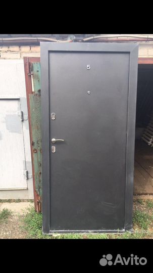Двери входные металлические