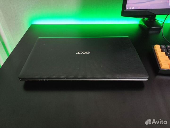 Отличный Ноутбук Acer Aspire 5560