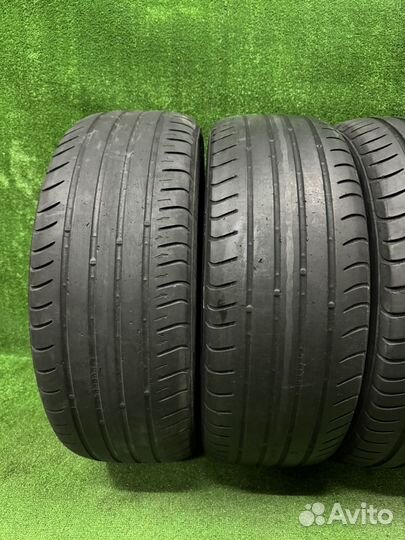 Viatti Strada Asimmetrico V-130 215/55 R17 94V