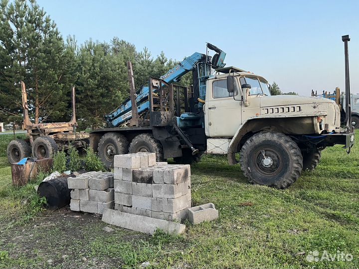 Урал 4320-03 с КМУ, 1992