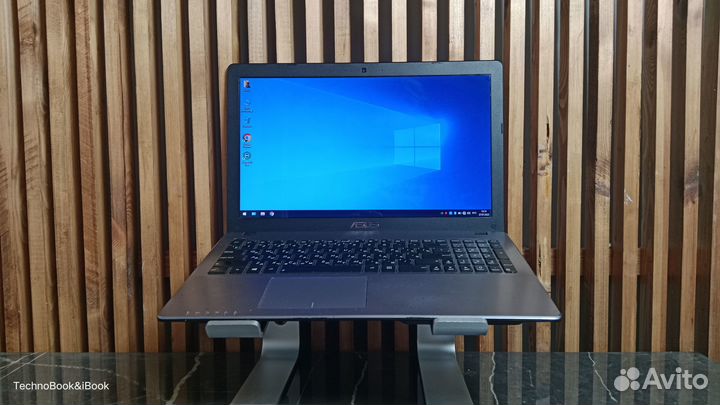 Игровой ноутбук Asus X550C на Core I7