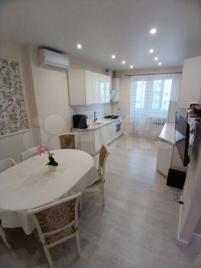 2-к. квартира, 66 м², 7/10 эт.