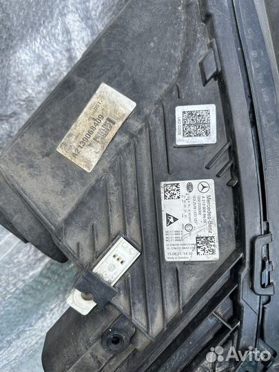 Фара Мерседес Е класс 213