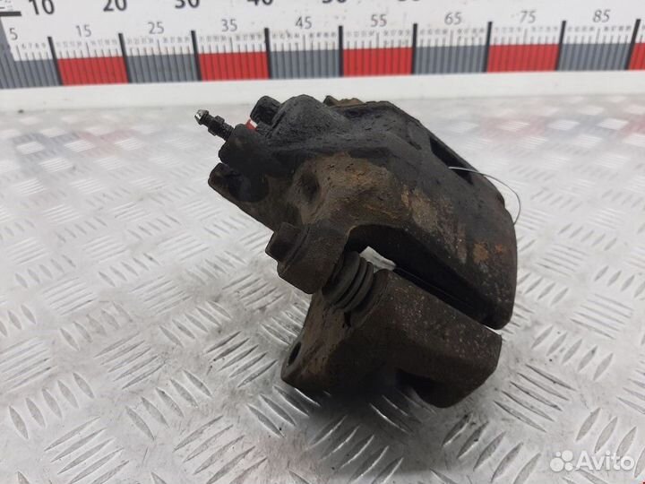 Суппорт передний правый Mitsubishi Lancer 9 2008