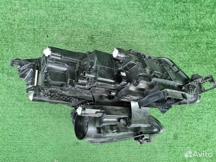 Фара левая Skoda Kodiaq