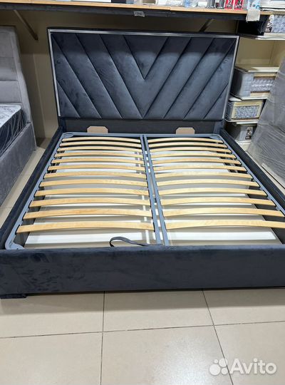 Кровать, матрас. Мягкая мебель с доставкой