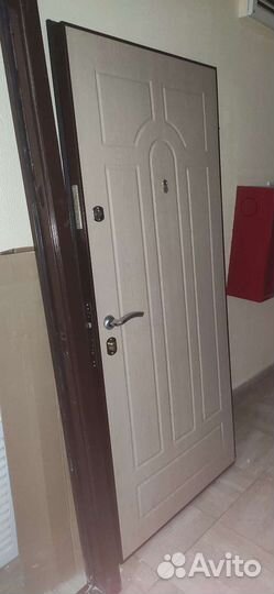 Дверь входная металлическая