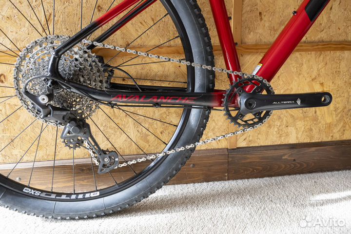 GT avalanche elite 29, Размер L