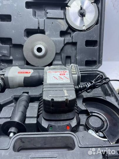 Углошлифовальная машина аккумуляторная Интерскол у