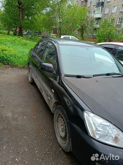 Mitsubishi Lancer 1.6 МТ, 2005, битый, 384 370 км