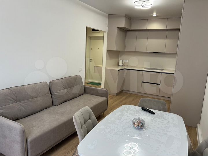 2-к. квартира, 51 м², 9/33 эт.