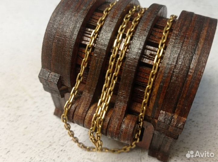 Золотая цепь 750 пробы массой 10.8 грамма(50 см)