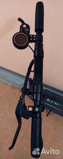 Продам электросамокат kugo M2 (сост. - свежий)