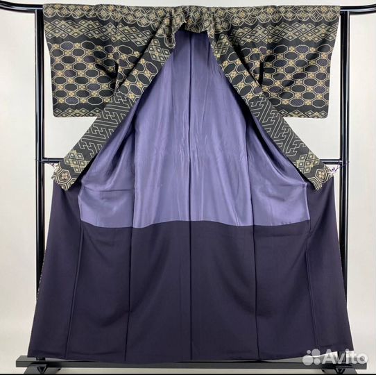 Великолепные кимоно хомонги и фурисодэ из Японии