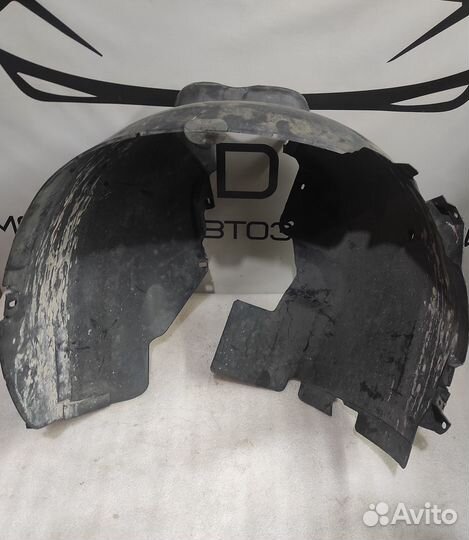 Подкрылок передний правый Ford Focus 2