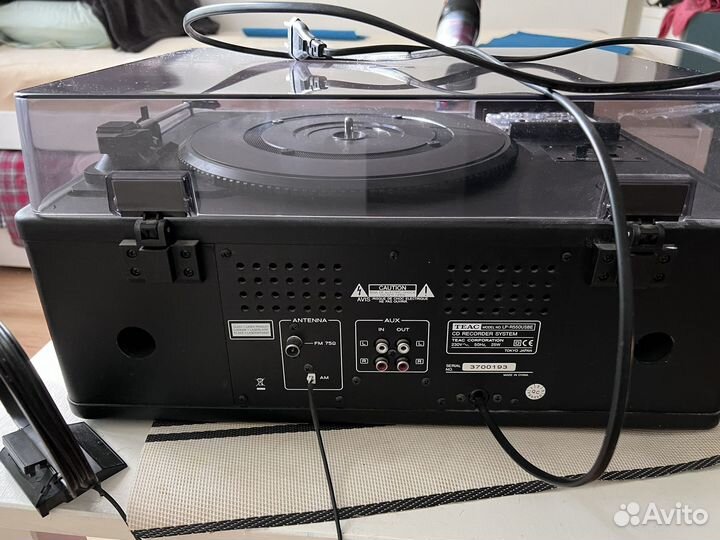 Виниловый проигрыватель Teac LP-R550 USB 2014 год