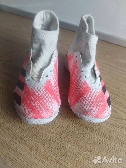 Футзалки adidas predator