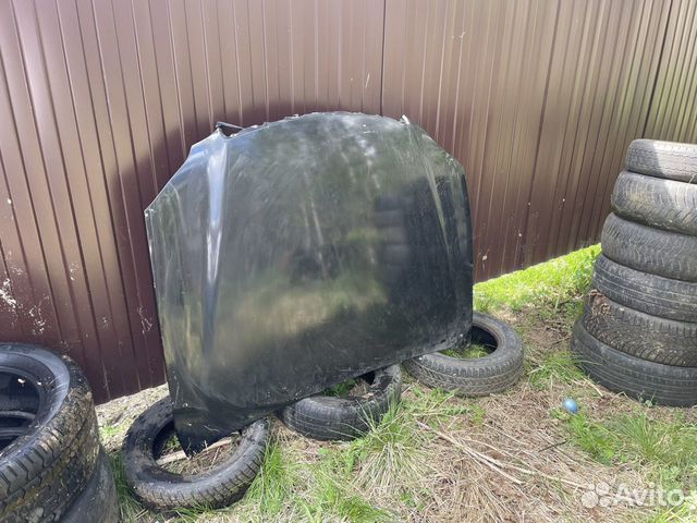 Капот Toyoata Crown grs180