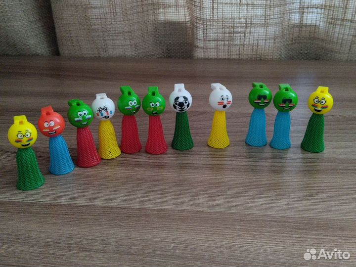 Игрушки все в одни руки